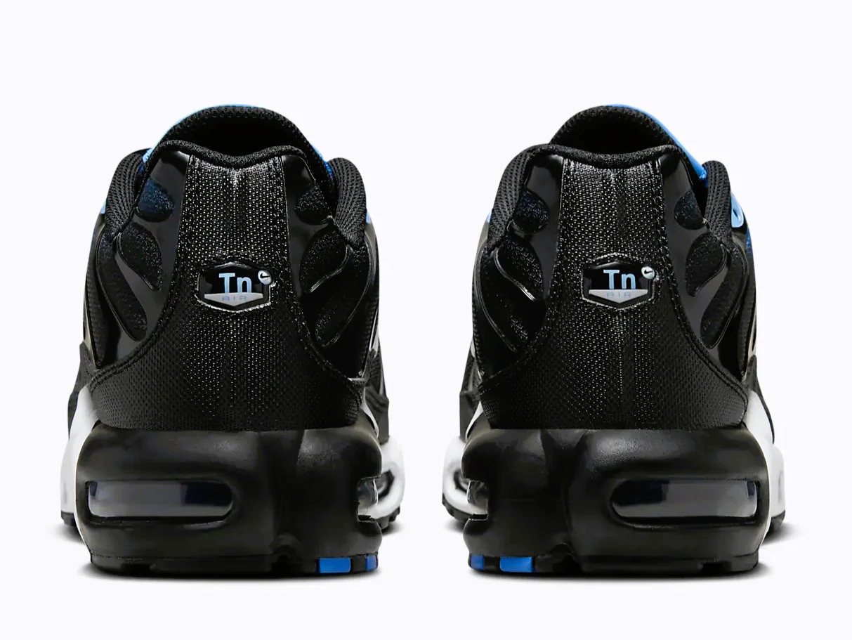 NIKE AIR MAX PLUS
