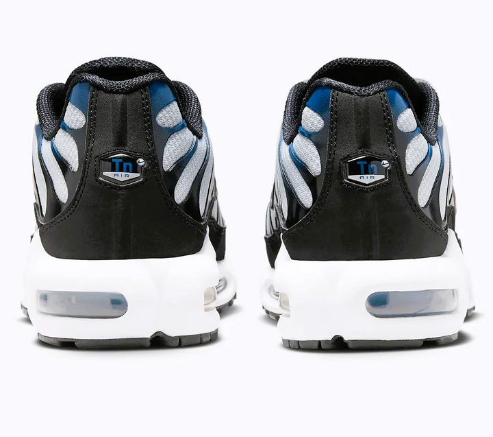NIKE AIR MAX PLUS