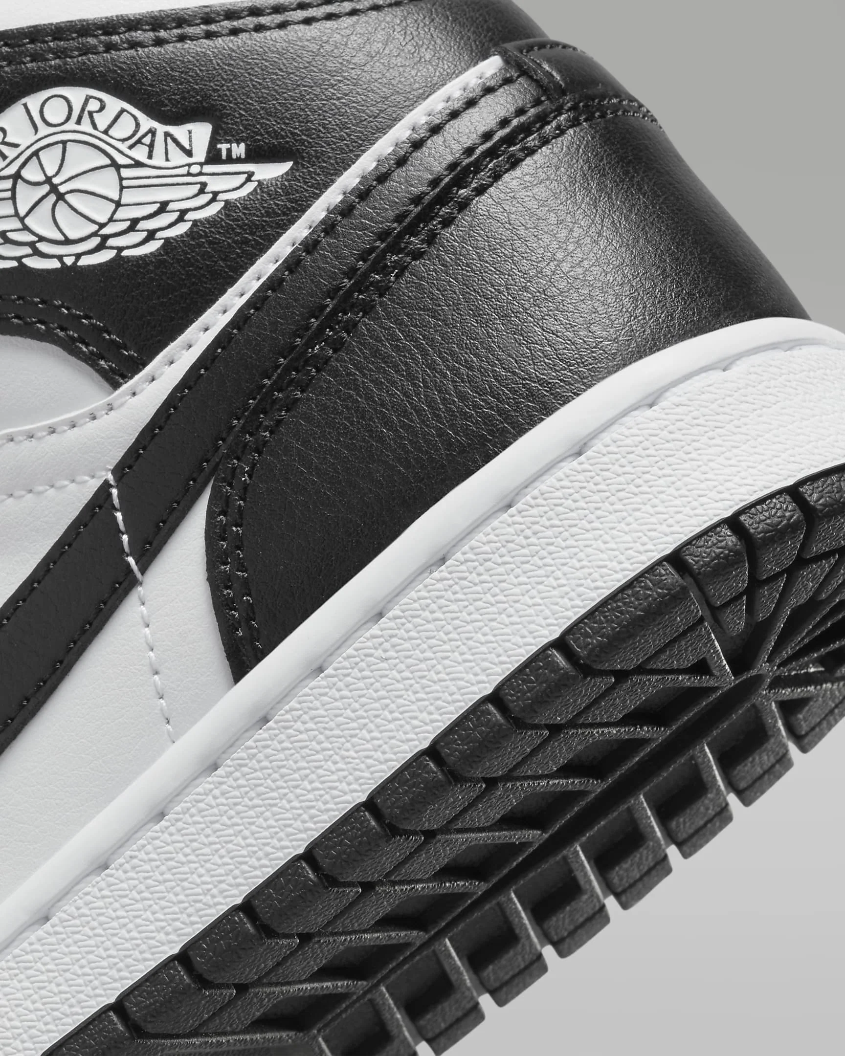 AIR JORDAN 1 White/Black