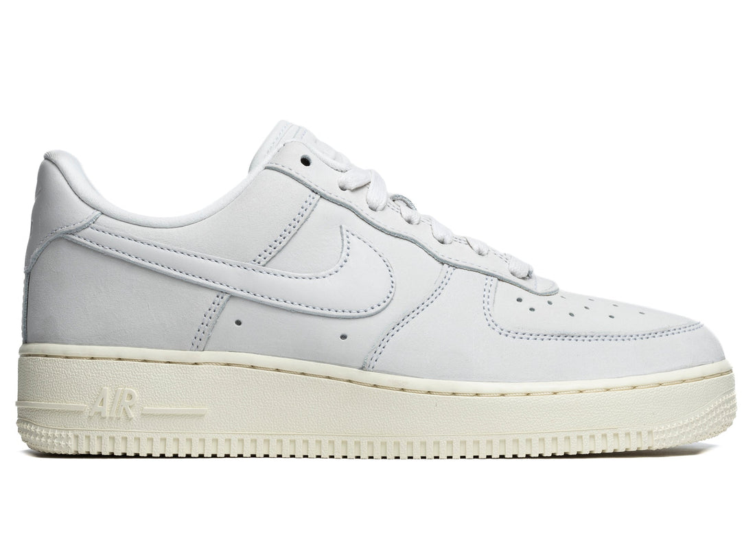 Women's Nike Air Force 1 Premium in Summit White