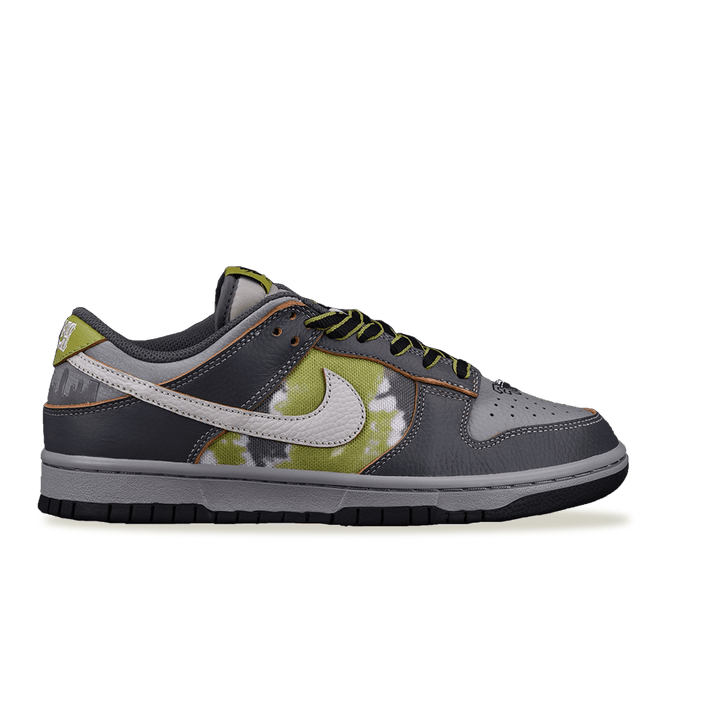 NIKE DUNK SB LOW “Friends and Family”