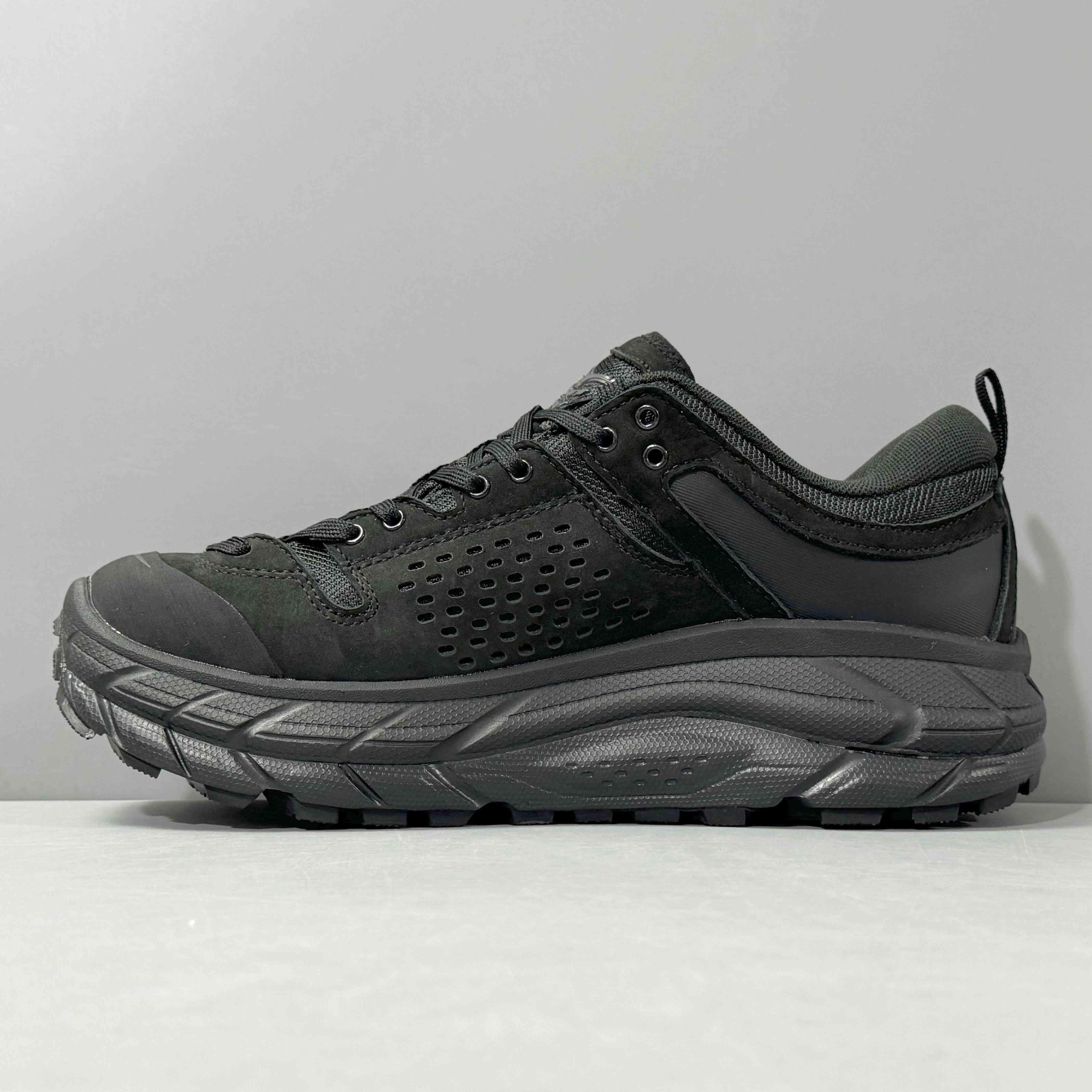 Hoka One One Tor Ultra Low Wp Jp 'Black'