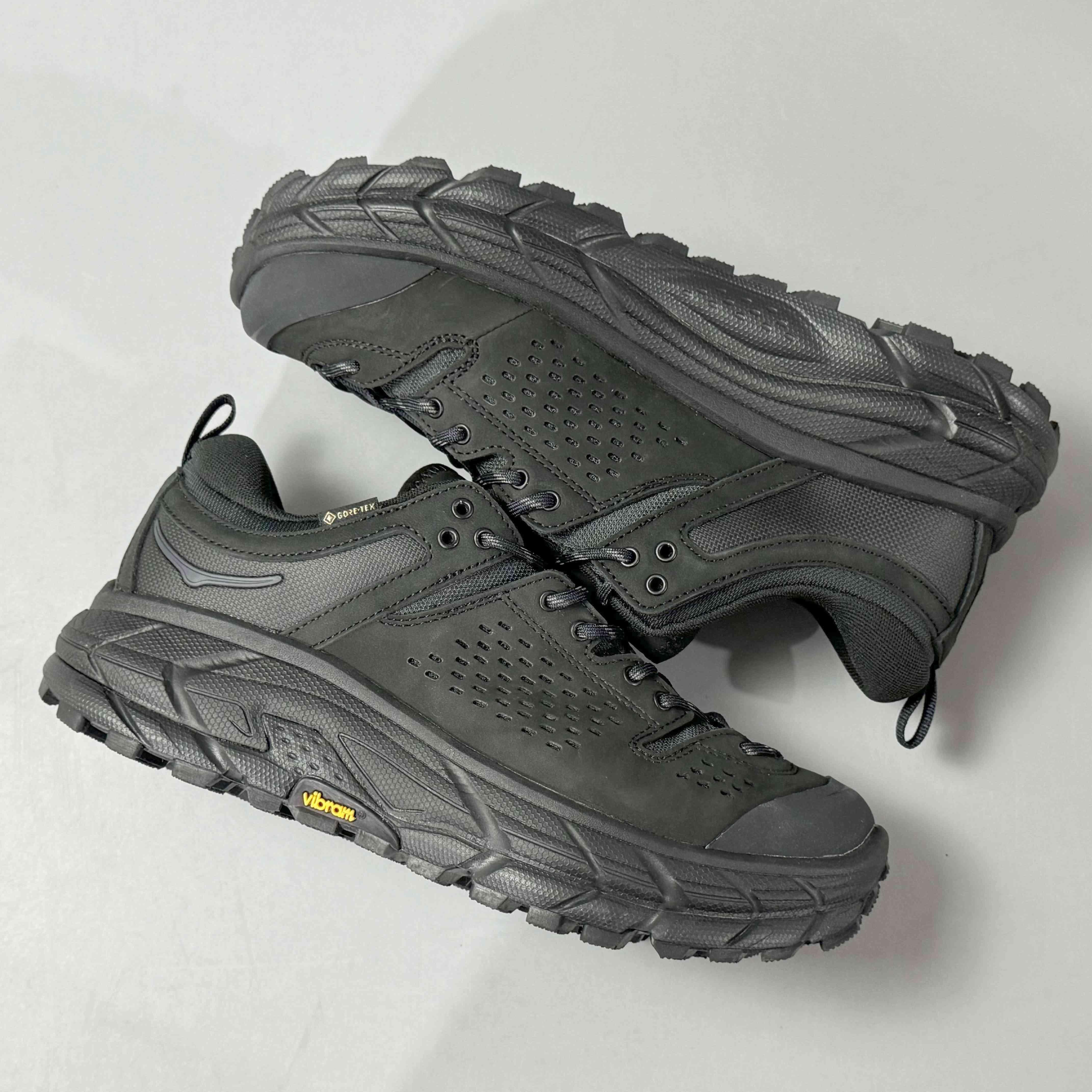 Hoka One One Tor Ultra Low 'Black'