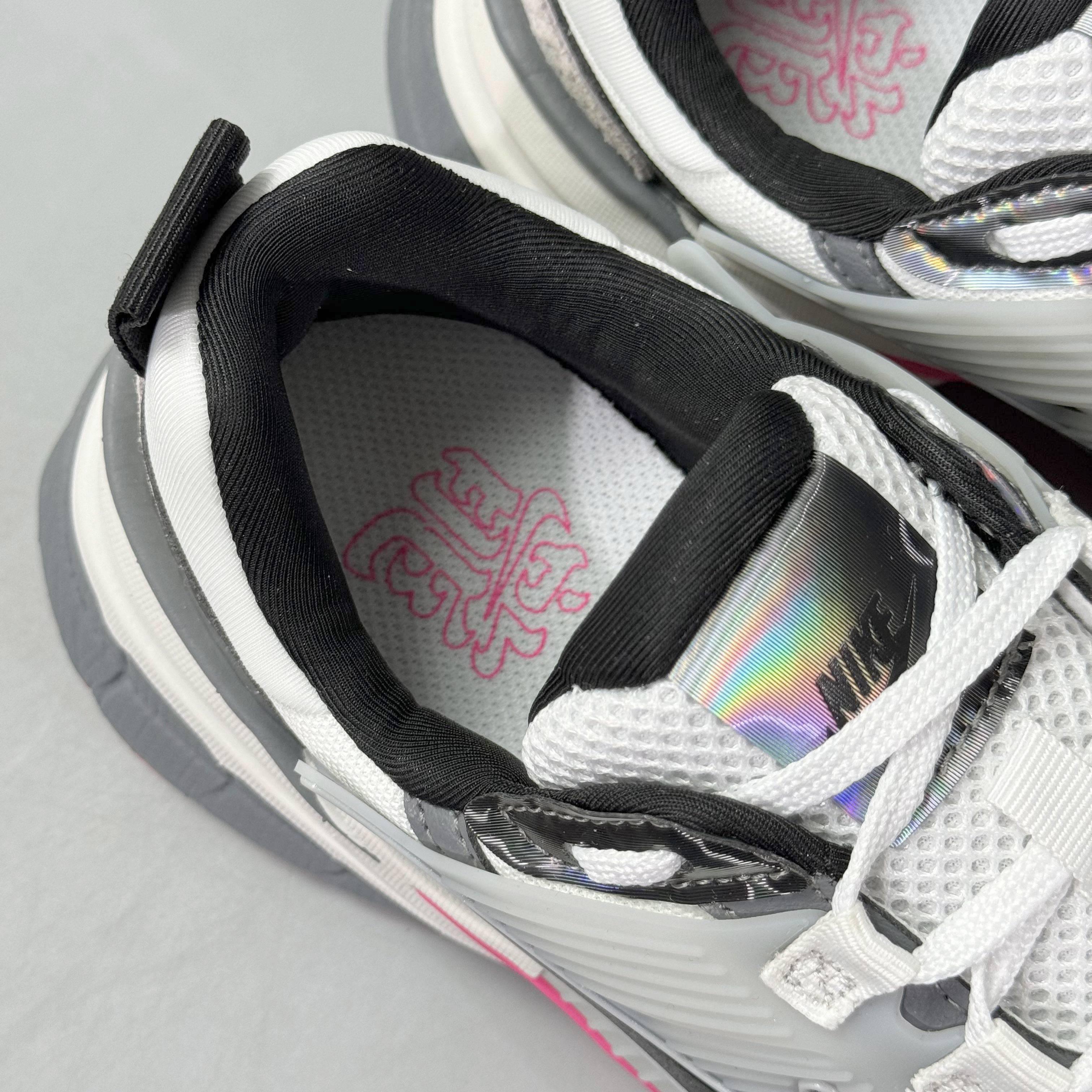 Nike V2K Run 'Year Of The Dragon'
