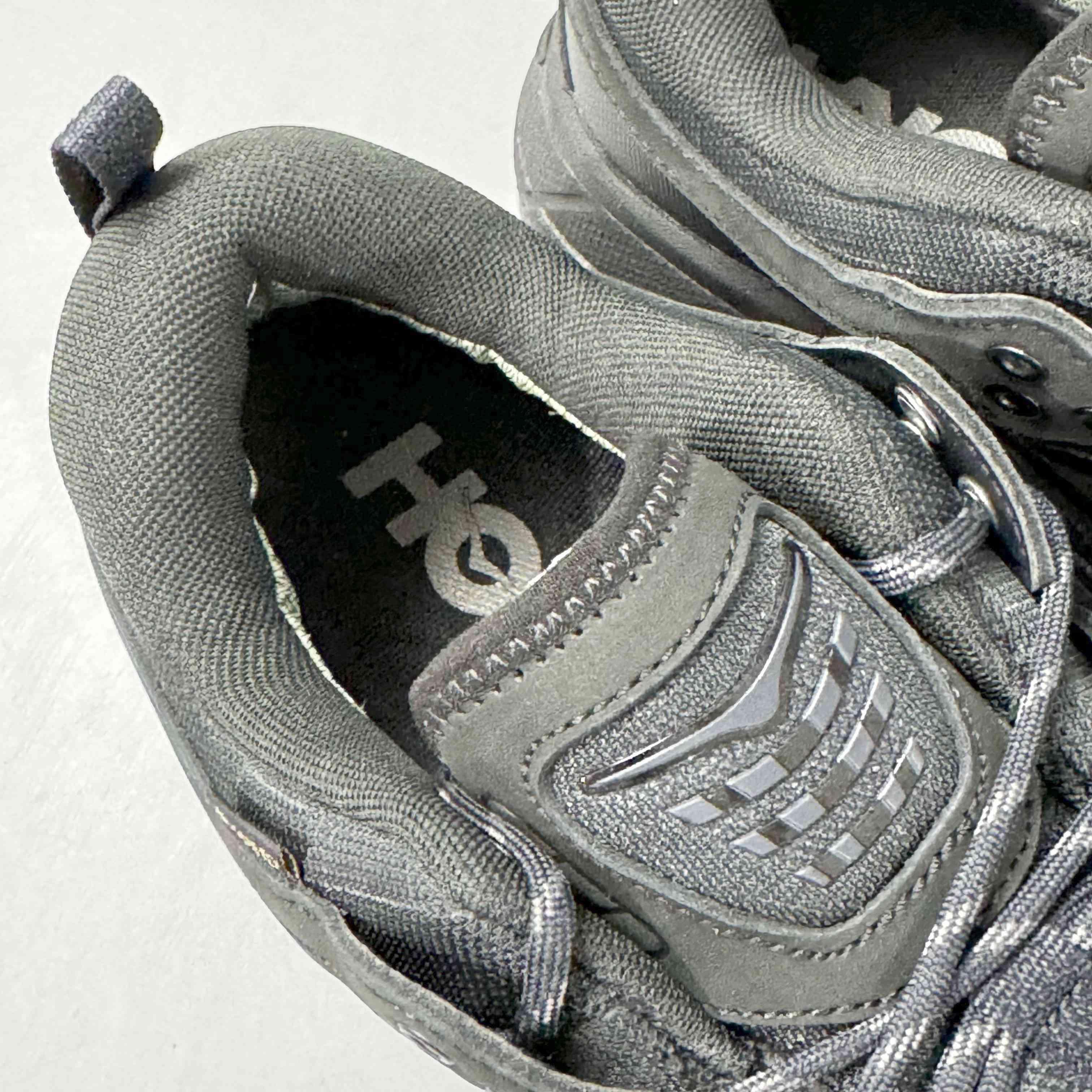 Hoka One One Tor Ultra Low 'Black'