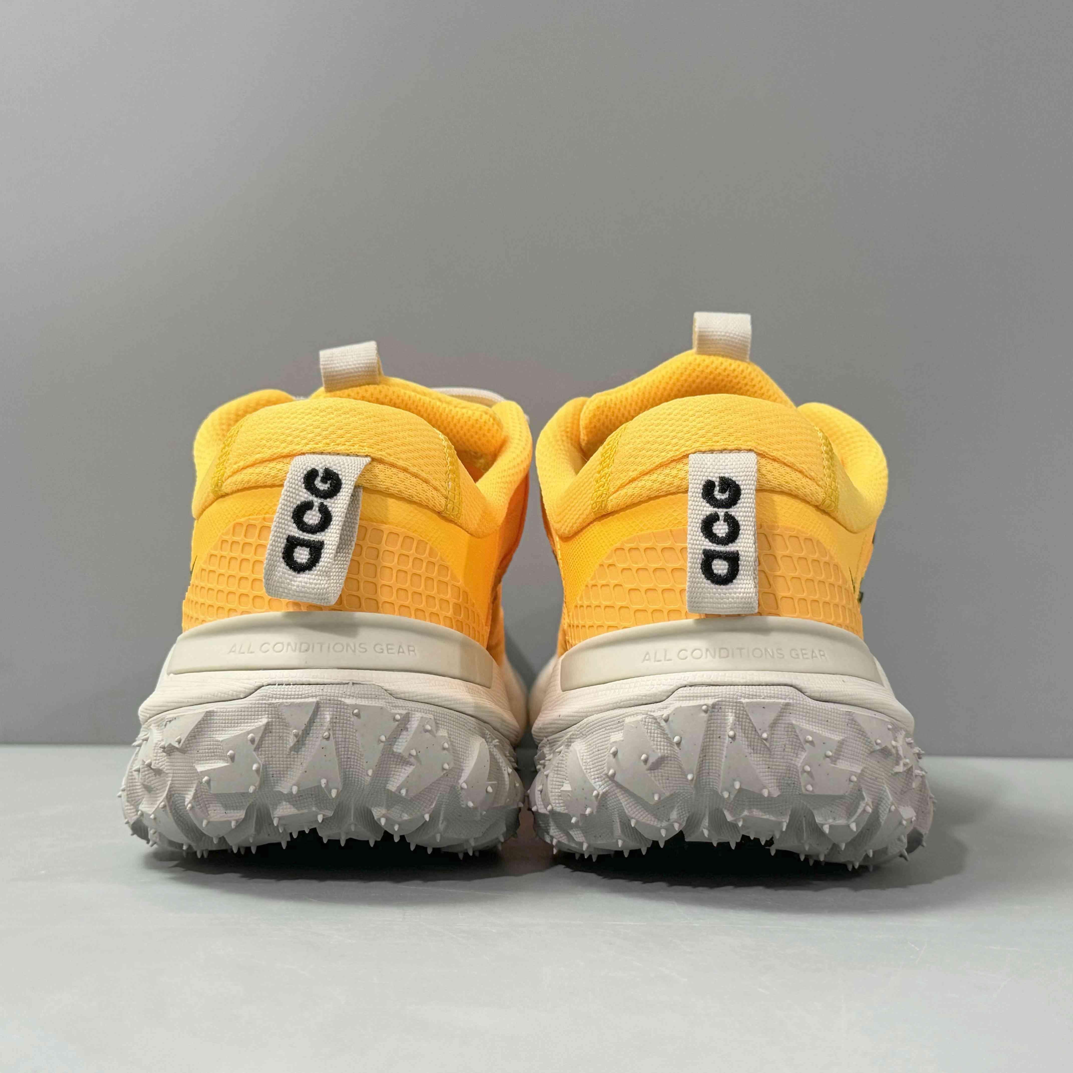 Nike ACG Mountain Fly 2 'Laser Orange'