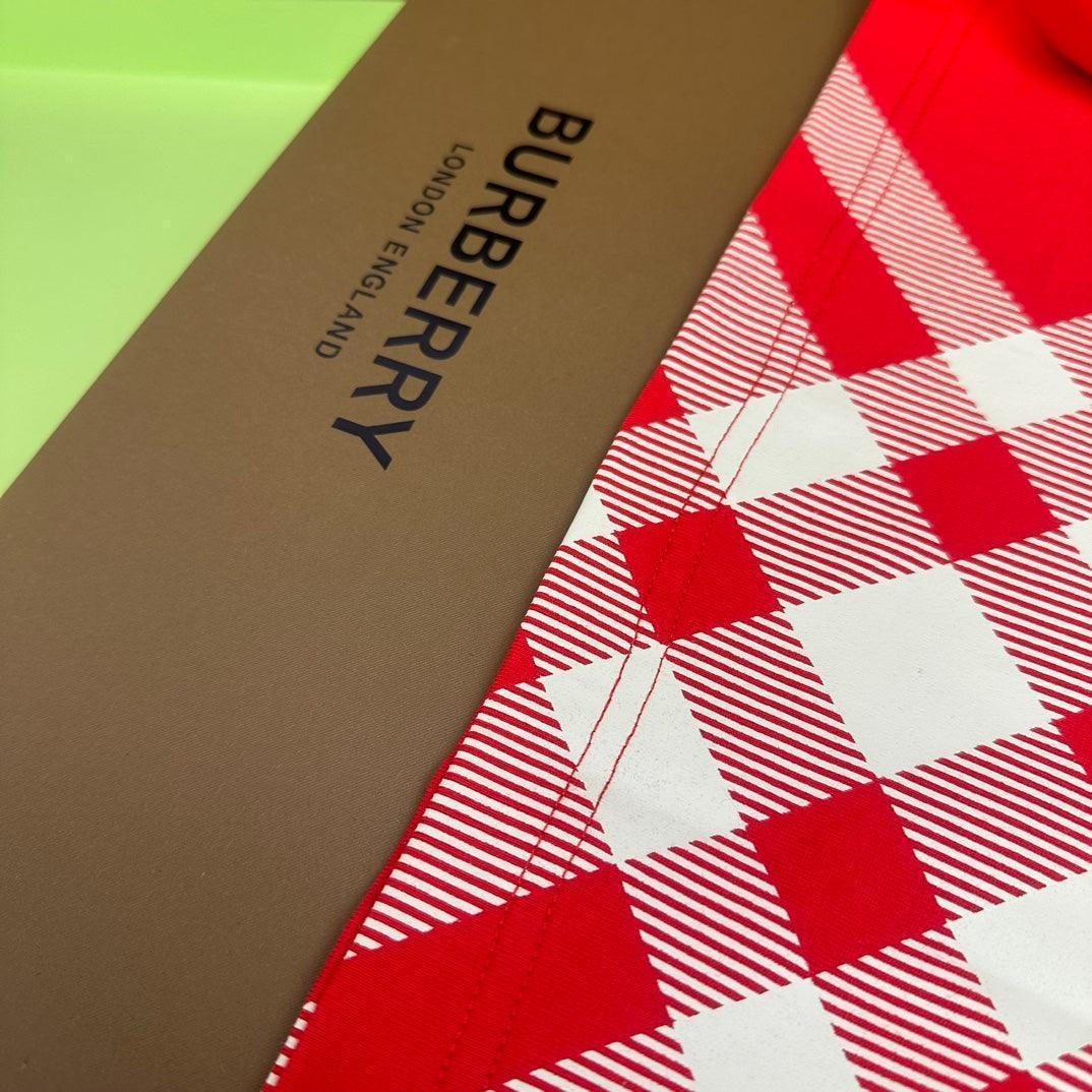 Burberry Crew Neck T-Shirt 'Red' - Luxury Cotton Comfort