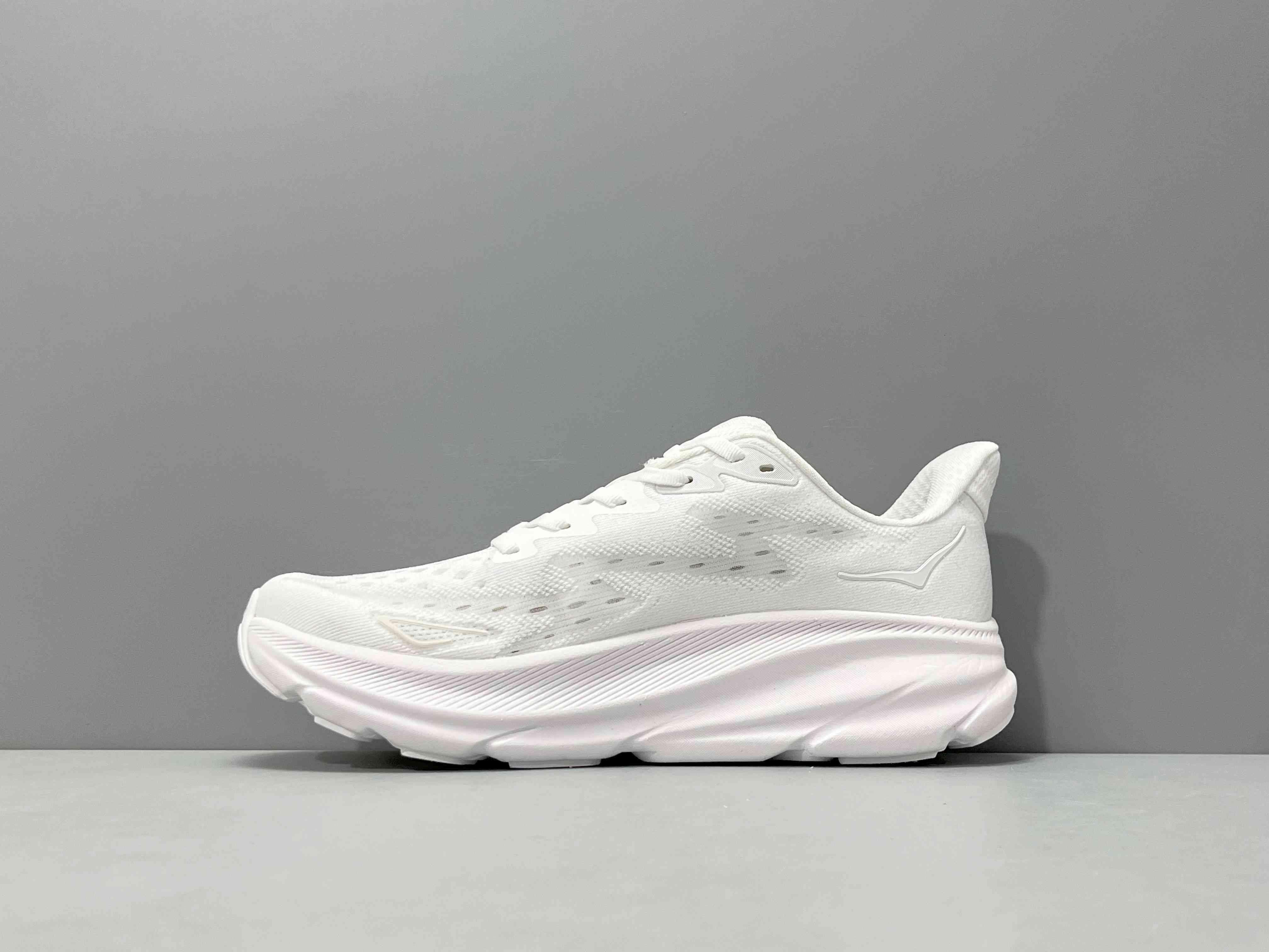 Hoka One One Clifton 9 'White'