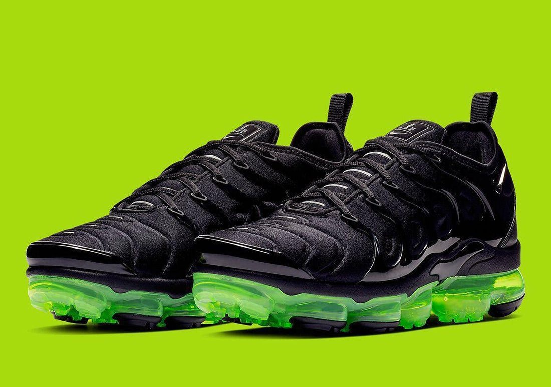Nike Air VaporMax Plus Black Volt Sole Sneakers - Men's