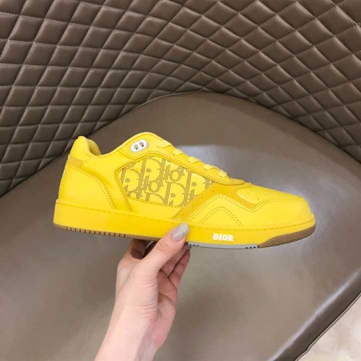 CHRISTIAN DIOR - SNEAKER B27