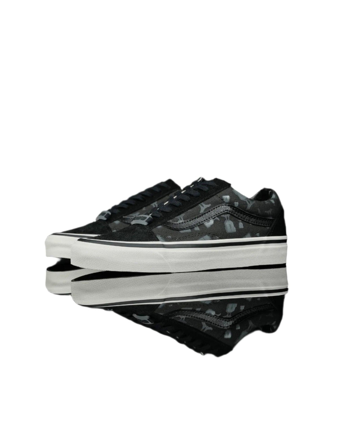 UNDEFEATED X VANS OG OLD SKOOL LX - 'Dark Shadow'