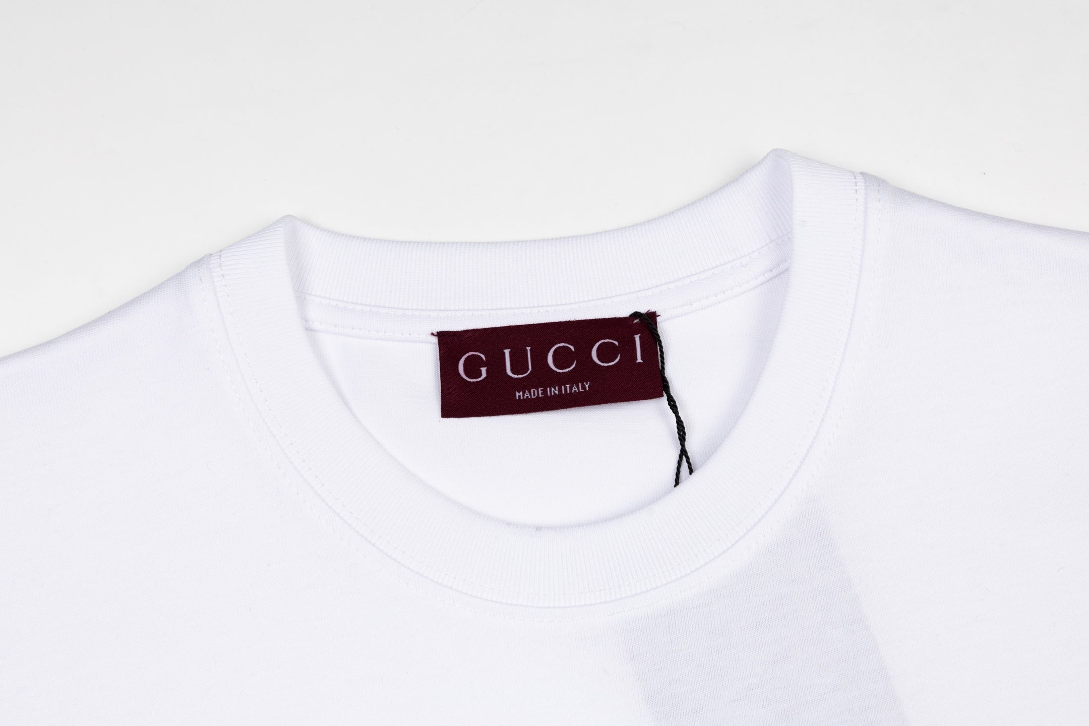 Gucci T-Shirt White Crewneck - Luxury Cotton Comfort & Style