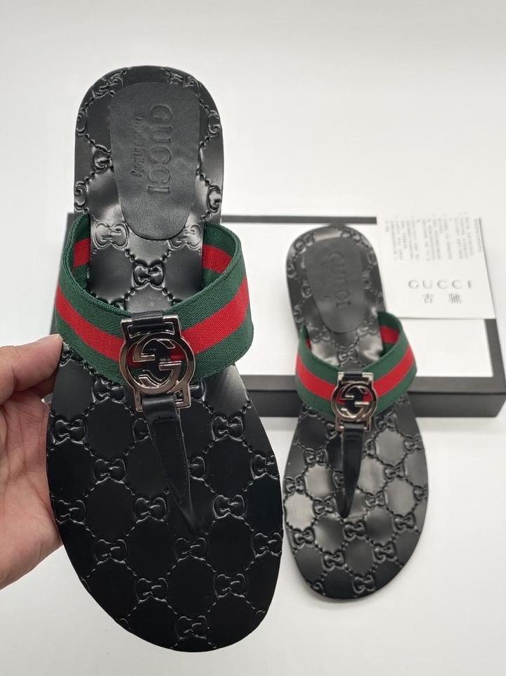 Gucci Leather Slippers for Men – Luxury Comfort & Style (New)
