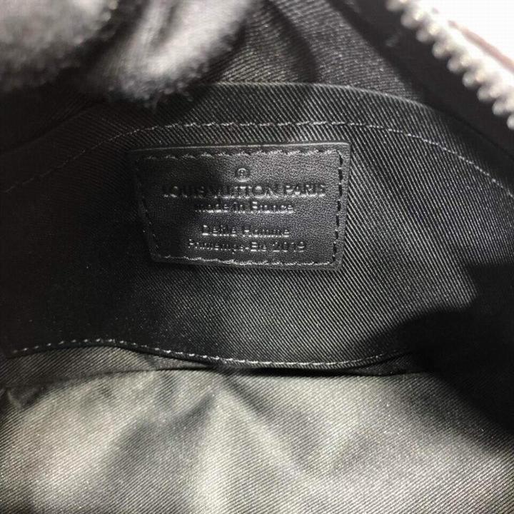 LOUIS VUITTON - SHOULDER BAG - SleekGait