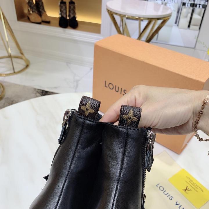 LOUIS VUITTON - WOMEN'S BOOTS - SleekGait