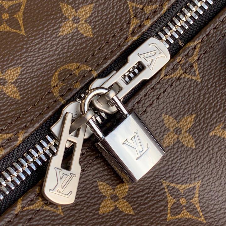 LOUIS VUITTON - TRAVEL BAG - SleekGait
