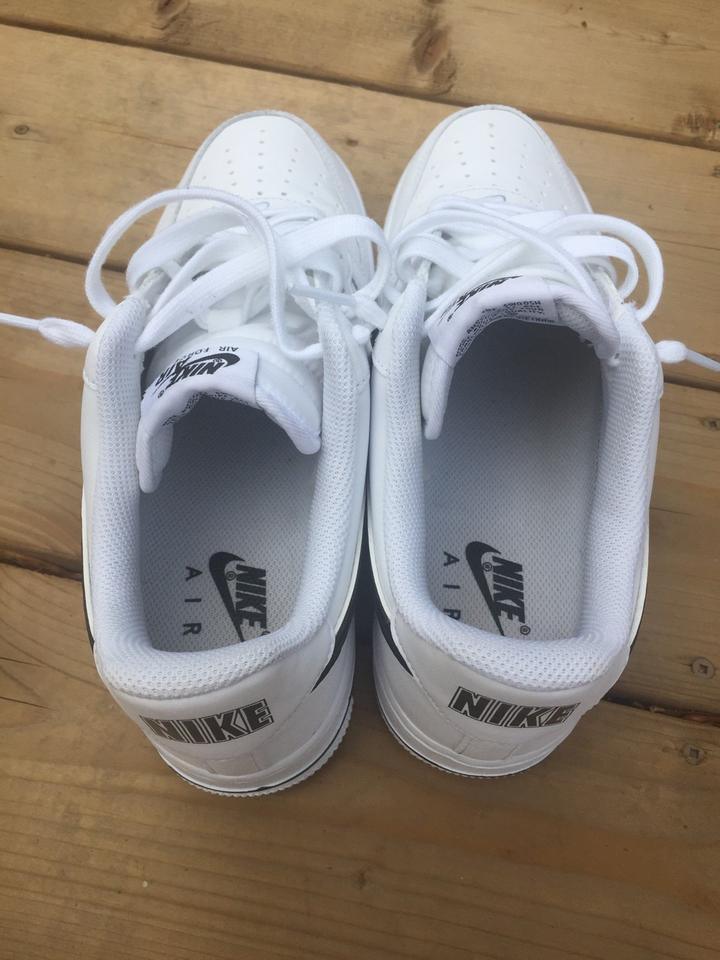 NIKE - AIR FORCE 1 - SleekGait