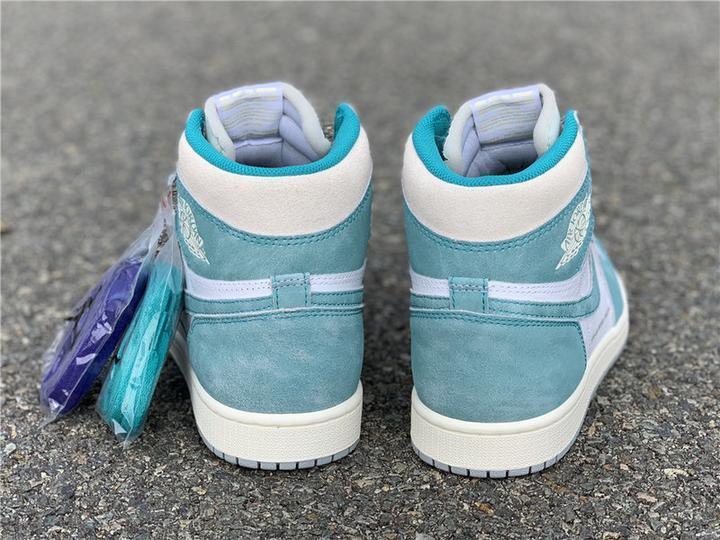NIKE - AIR JORDAN 1 WOMEN’S - SleekGait