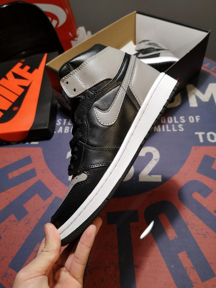 NIKE - AIR JORDAN 1 - SleekGait
