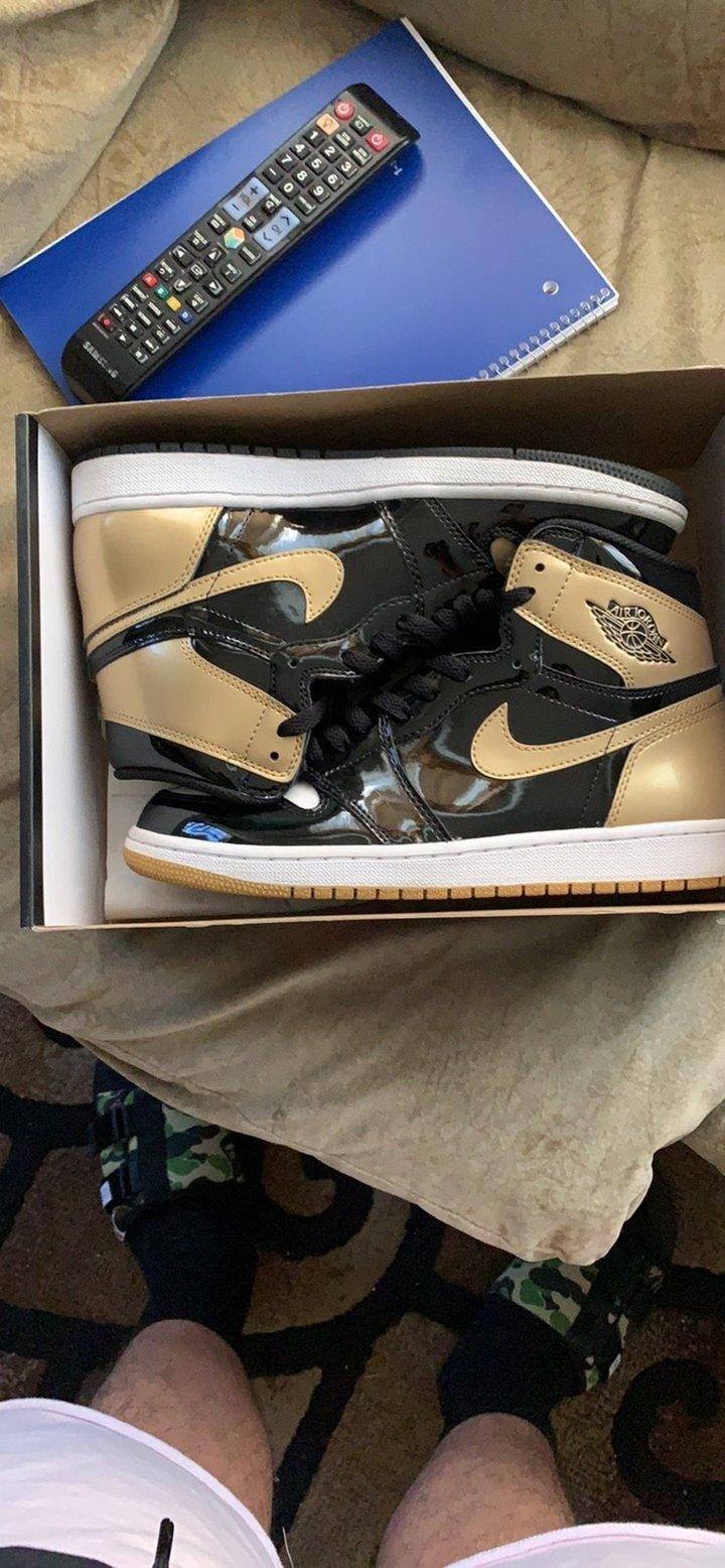 NIKE - AIR JORDAN 1 WOMEN’S - SleekGait