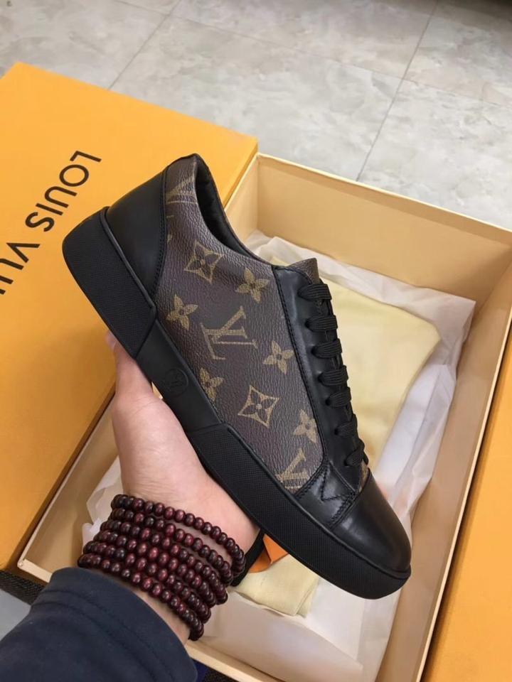LOUIS VUITTON - SNEAKER - SleekGait