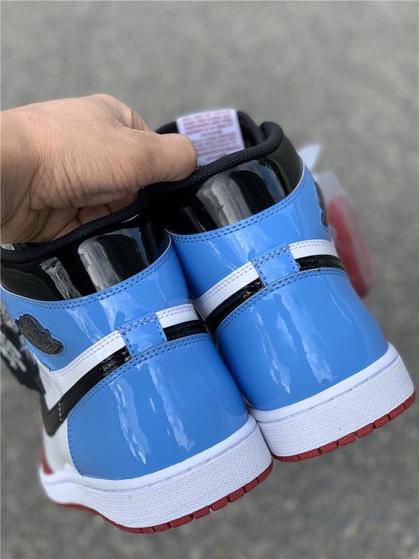 NIKE - AIR JORDAN 1 - SleekGait