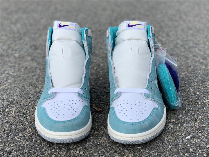NIKE - AIR JORDAN 1 WOMEN’S - SleekGait