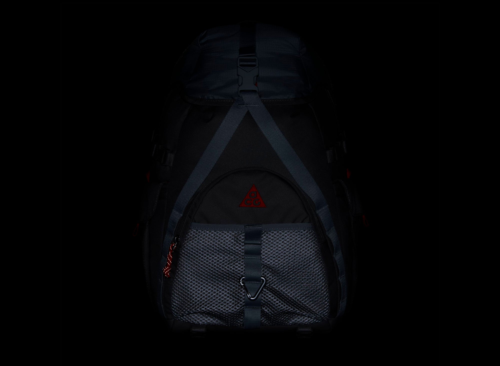 Nike ACG "DAYMAX" Backpack in College Grey