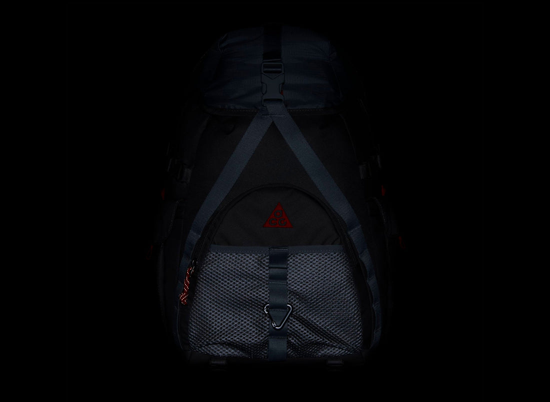 Nike ACG "DAYMAX" Backpack in College Grey