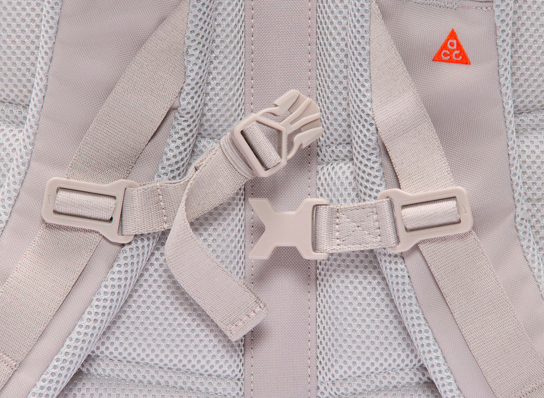 Nike ACG "DAYMAX" Backpack in College Grey