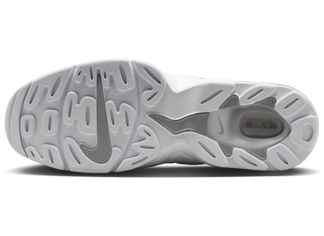 Nike Air DT Max '96 Low in White / Metallic Silver