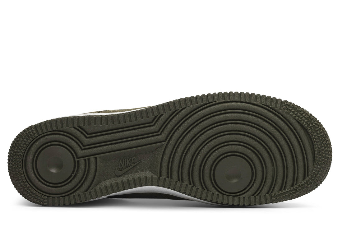 Nike Air Force 1 07 LV8