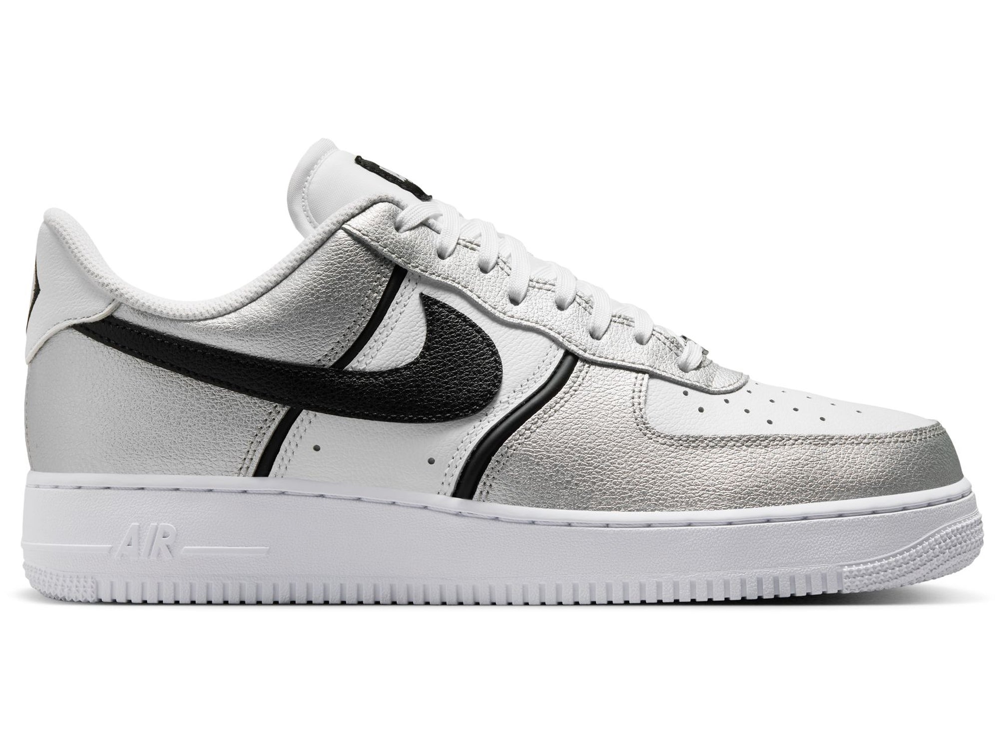 Nike Air Force 1 '07 LV8 in Metallic Silver / Black
