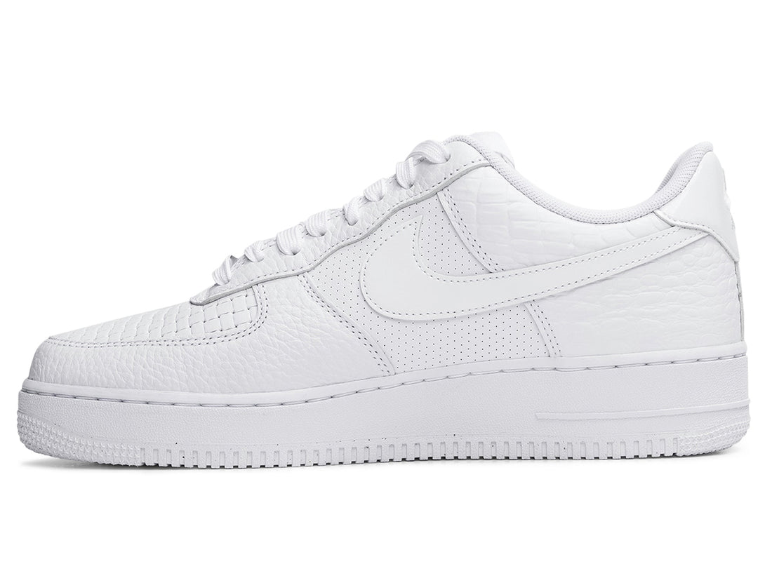 Nike Air Force 1 07 LX