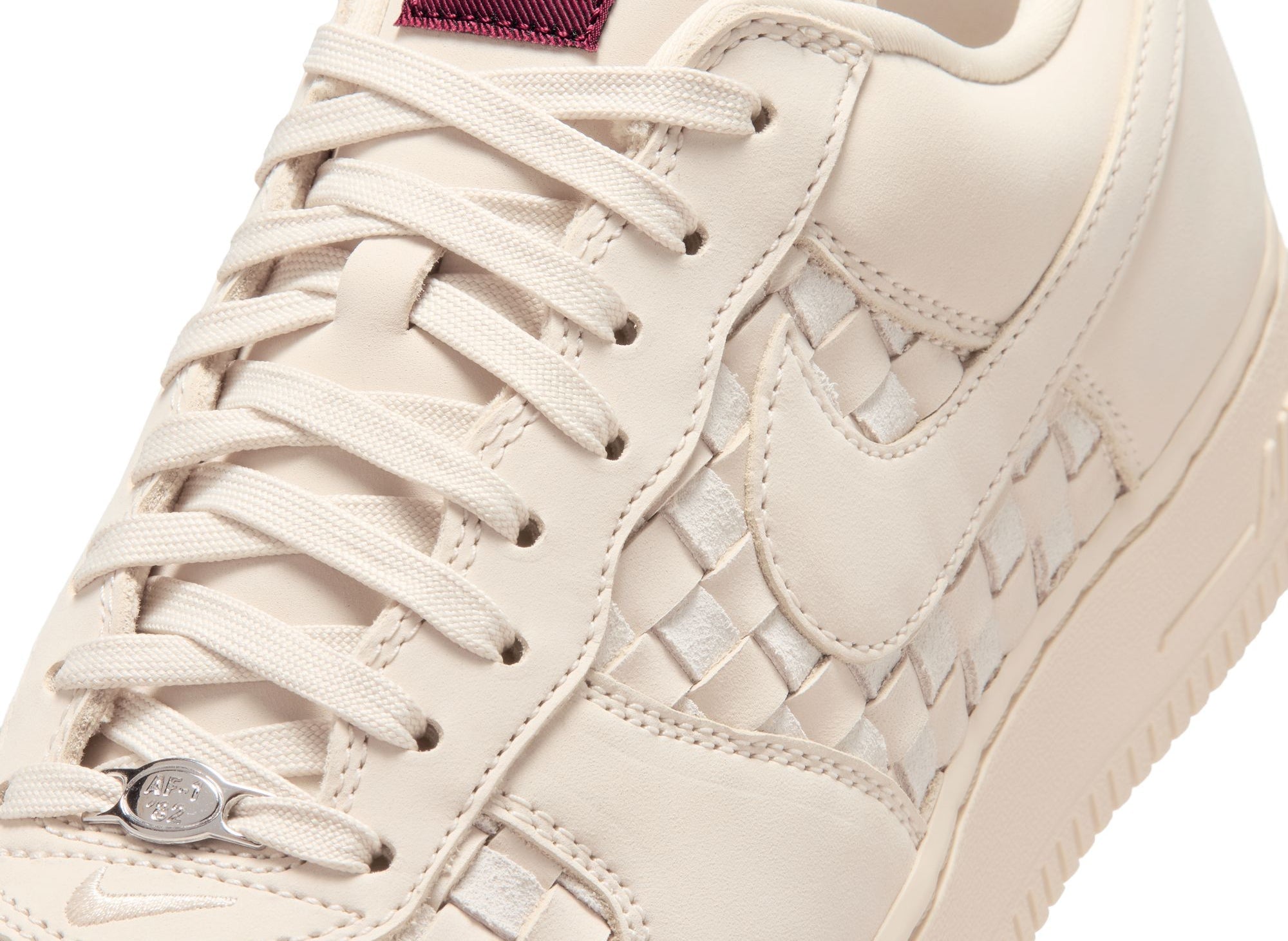 Nike Air Force 1 Low Retro Premium in Sanddrift / Pale Ivory