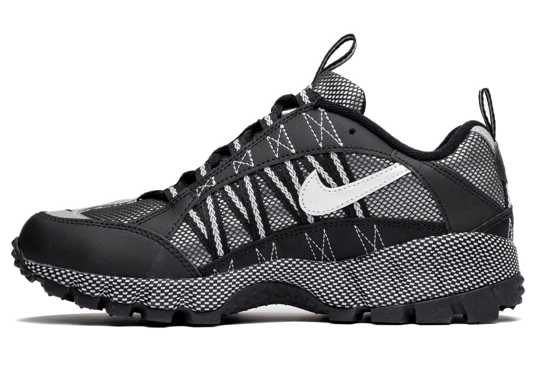 Nike Air Humara QS