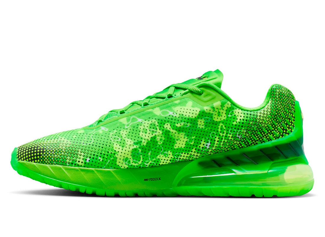 Nike Air Max Phoenix NRG in Green Strike