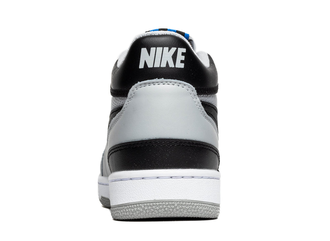 Nike Attack QS SP