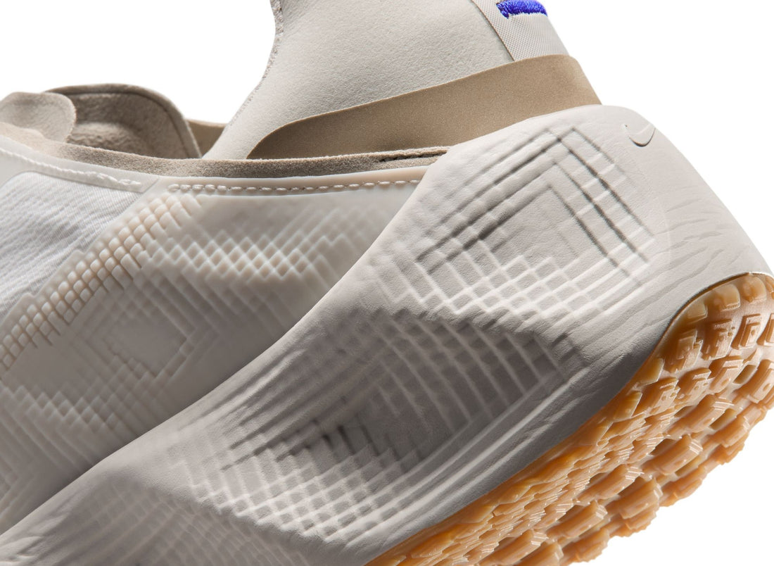 Nike Ava Rover in Sail / Racer Blue