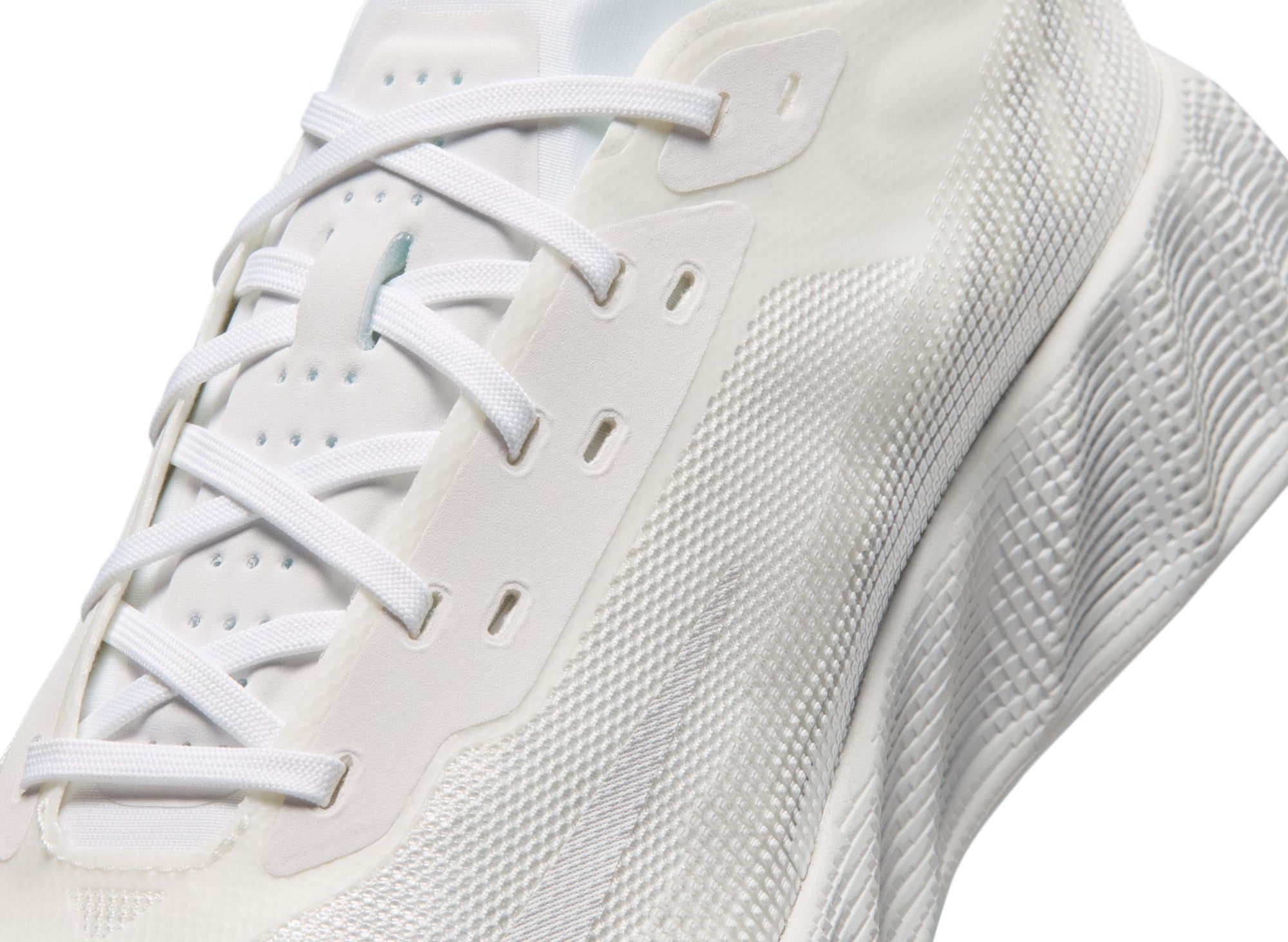 Nike Ava X Mesh in White