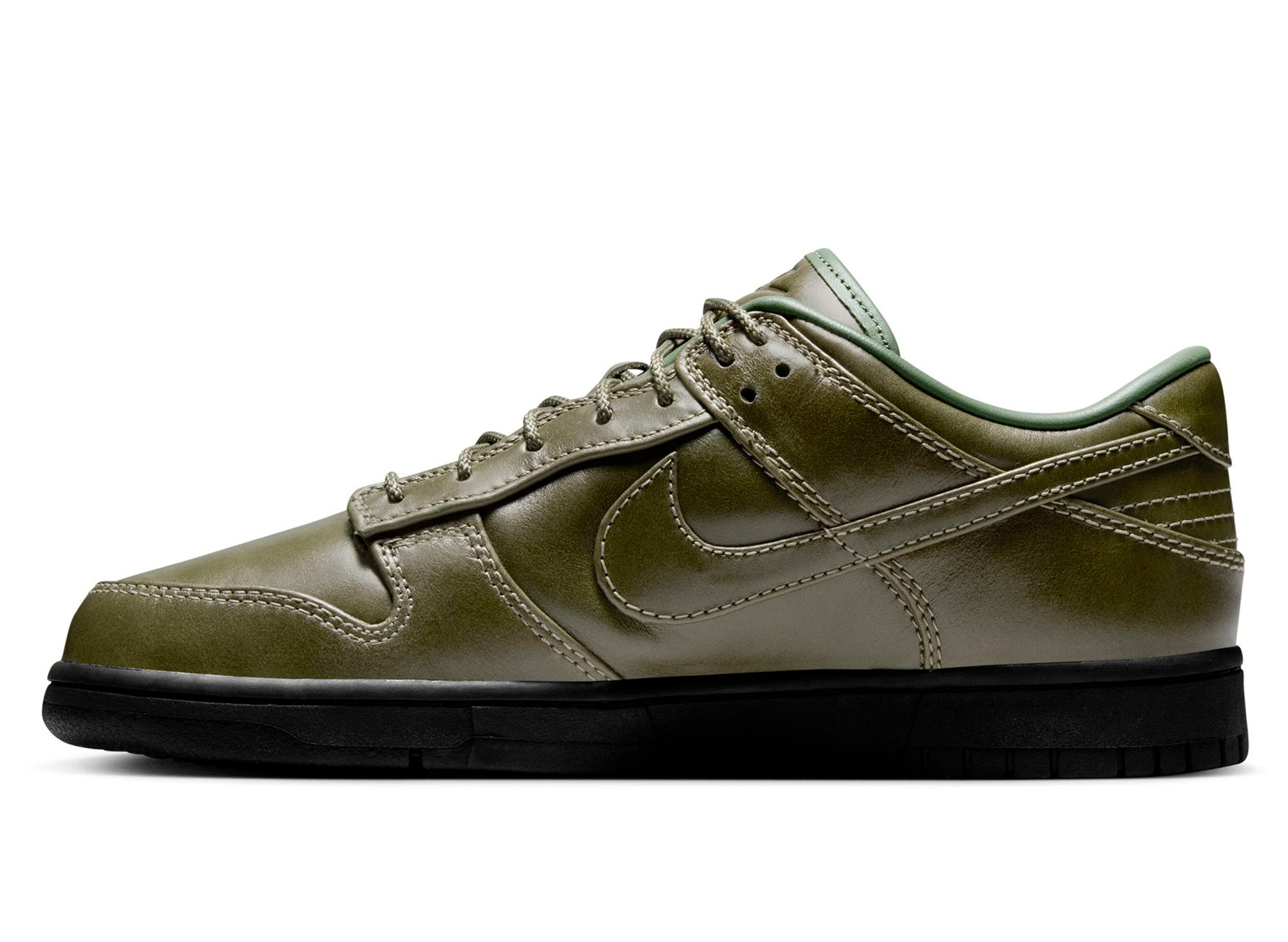 Nike Dunk Low Retro Premium QS in Army Olive