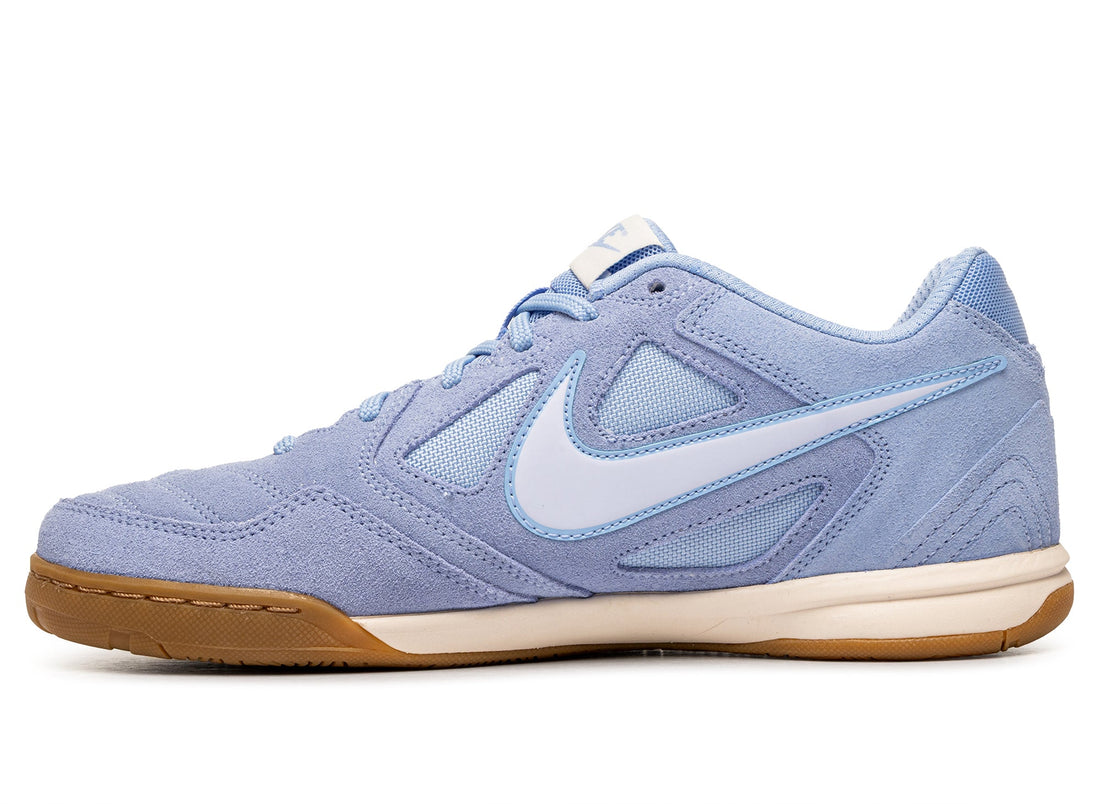 Nike Gato