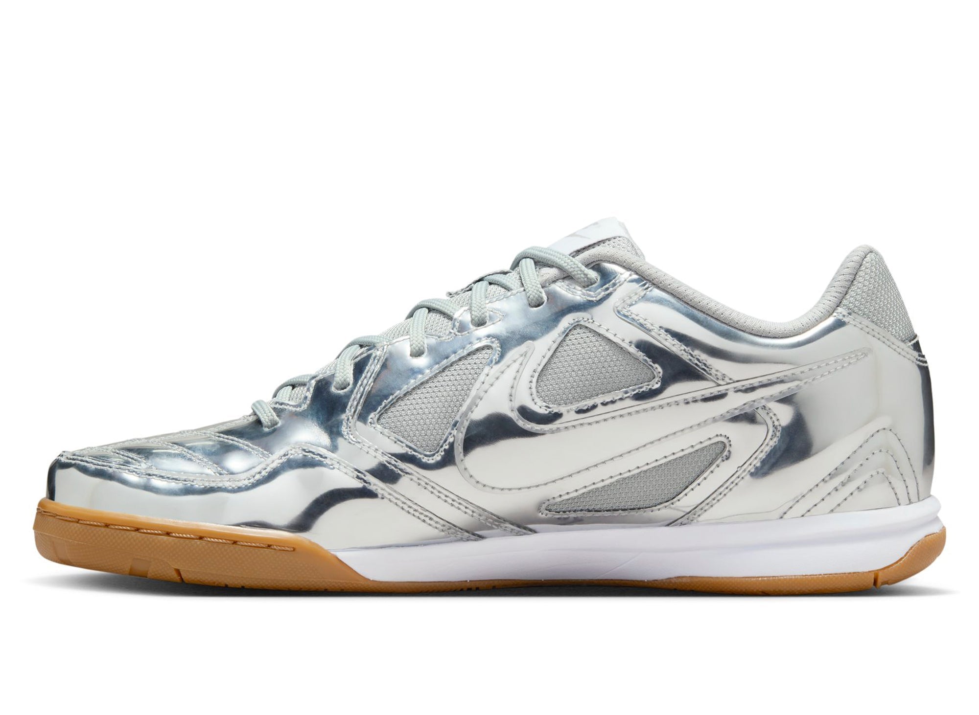 Nike Gato LV8 in Metallic Silver