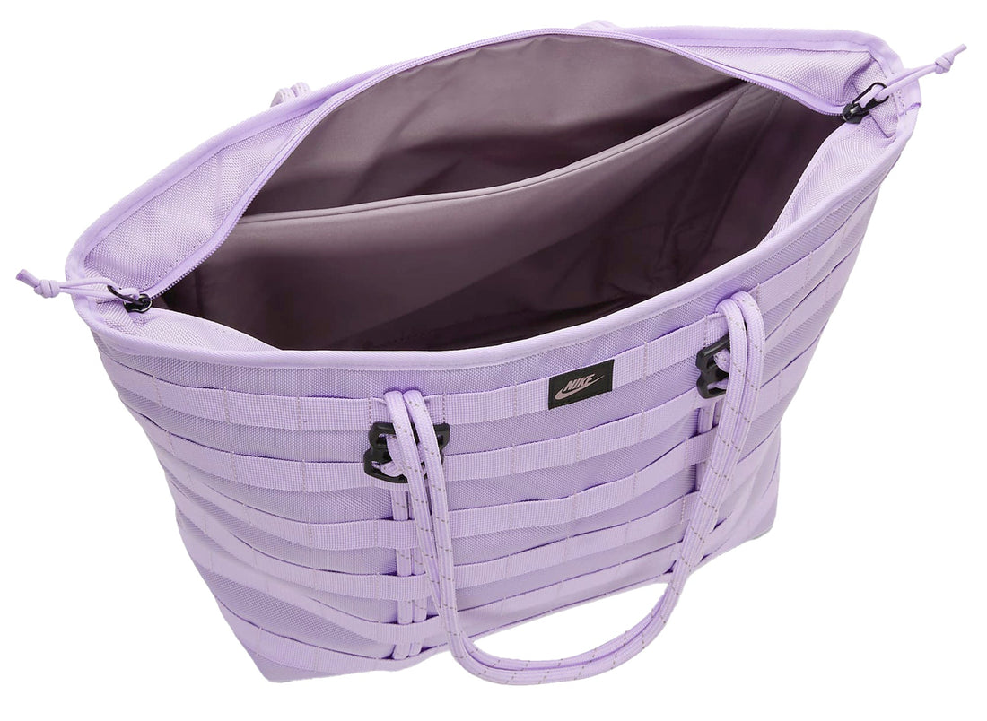 Nike Sportswear Tote