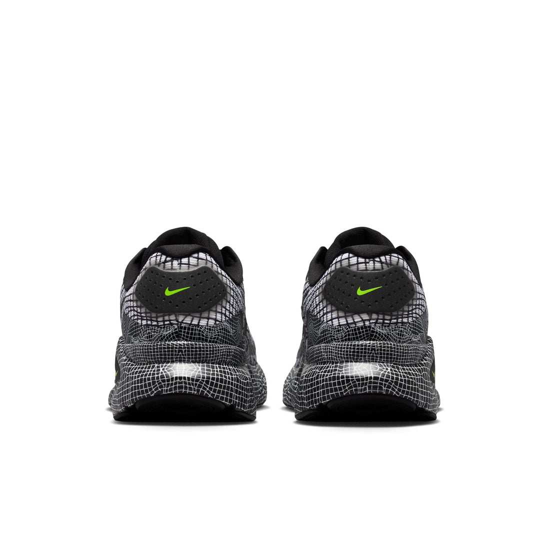 Nike Structure 26