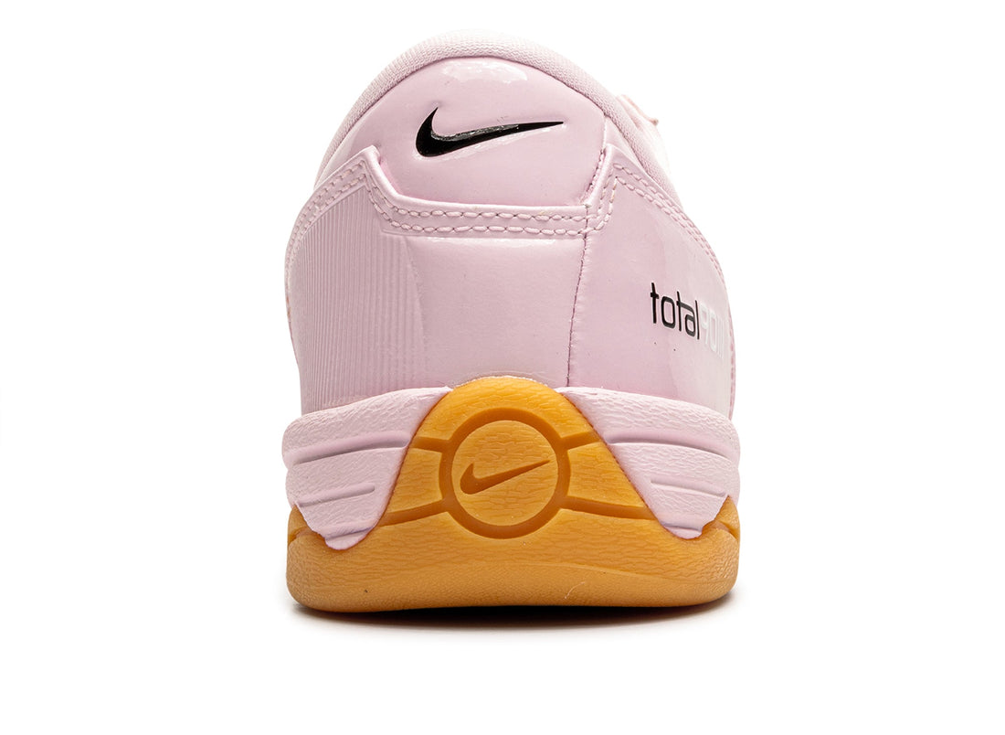 Nike Total 90