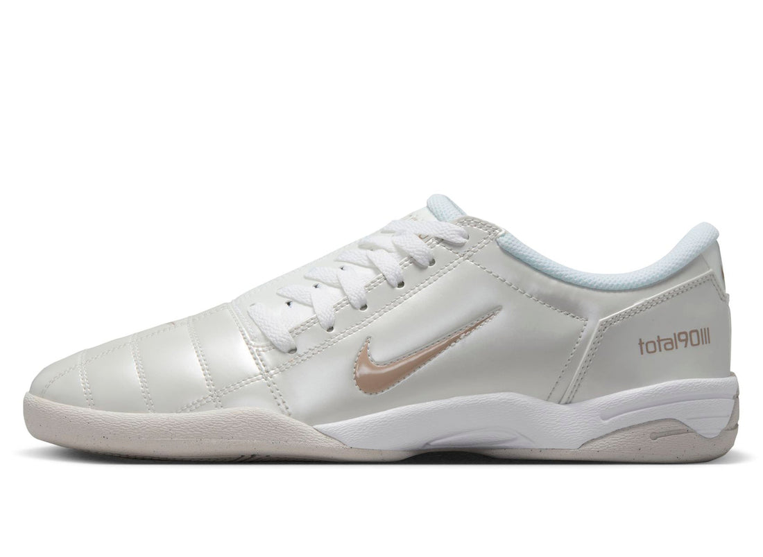 Nike Total 90
