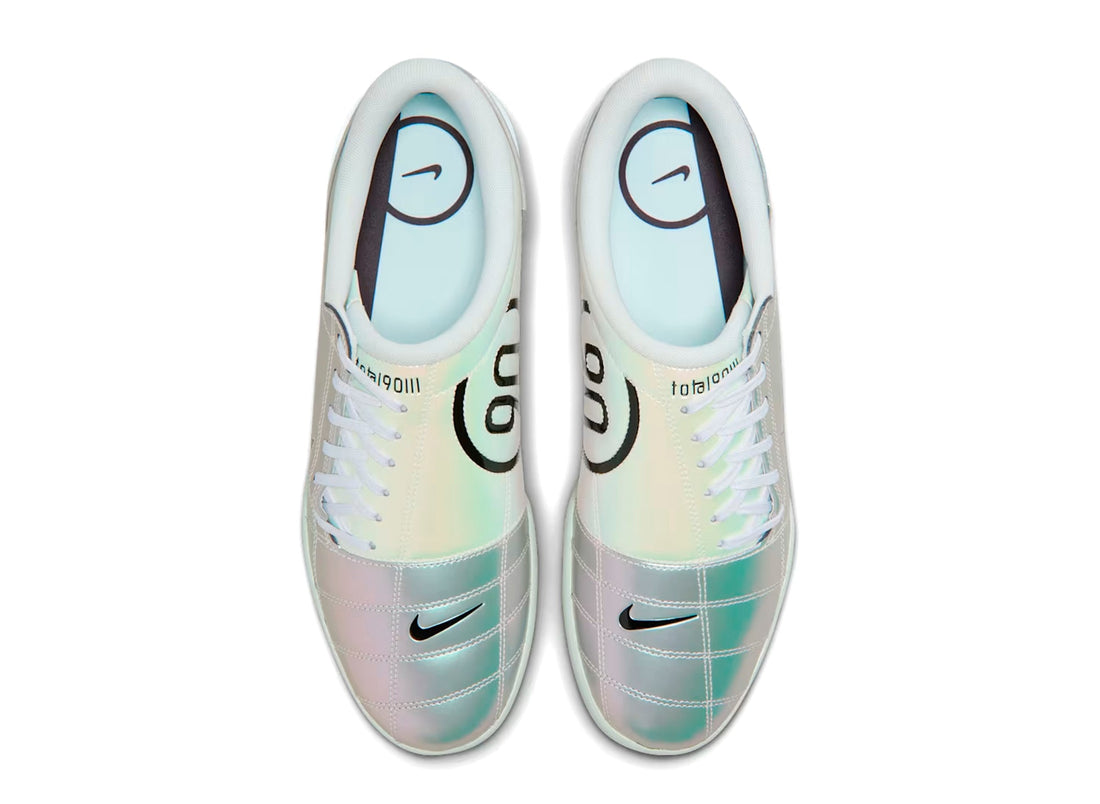 Nike Total 90 PRM in Off White / Black