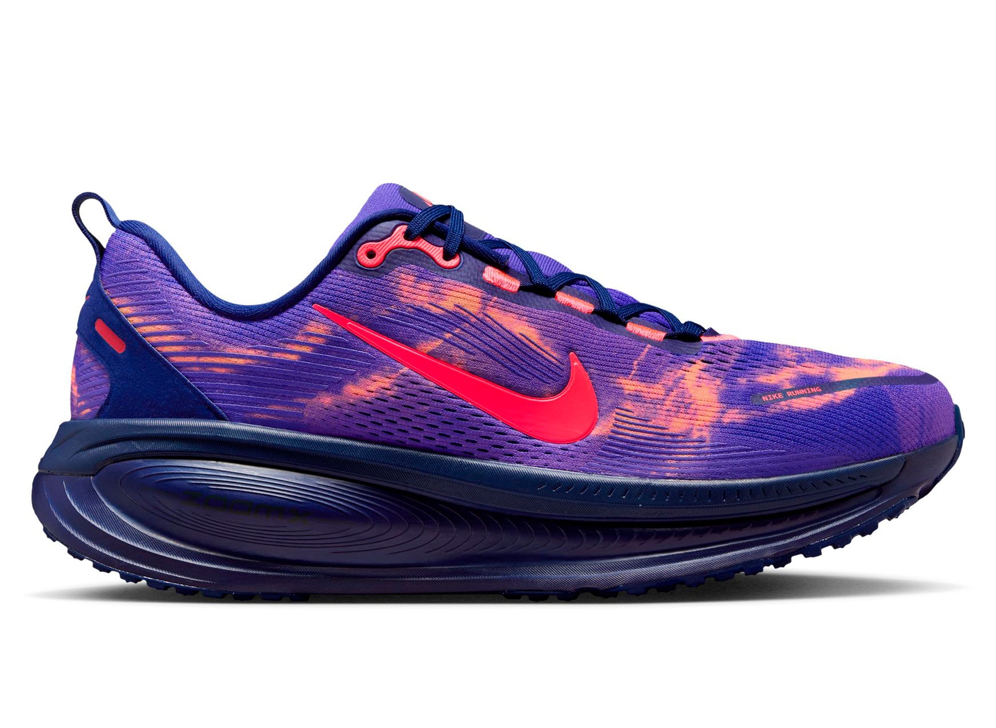 Nike Vomero 18 in Indigo Burst