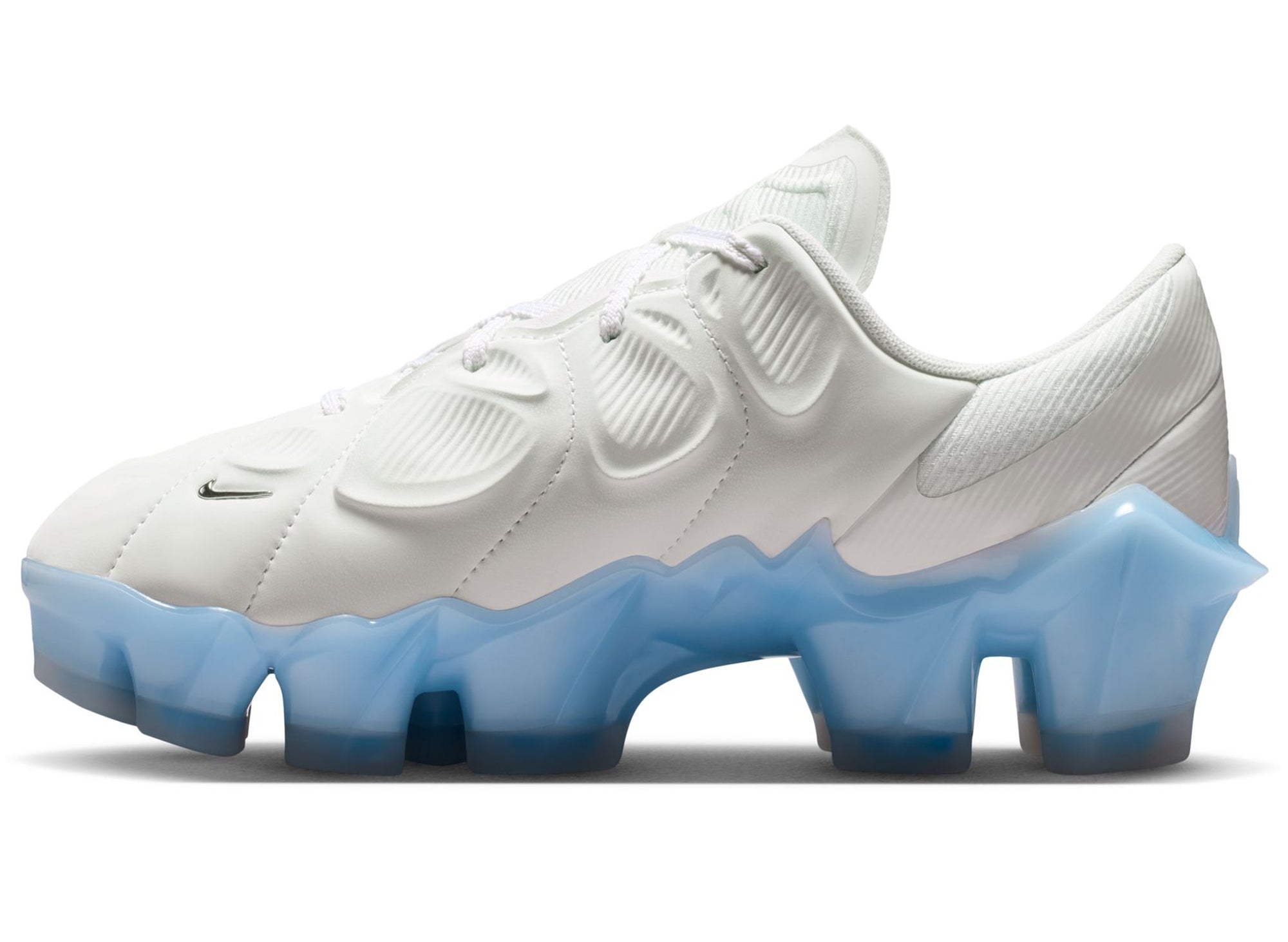 Women's Nike First Sight Mirage in Summit White / Metallic Silver